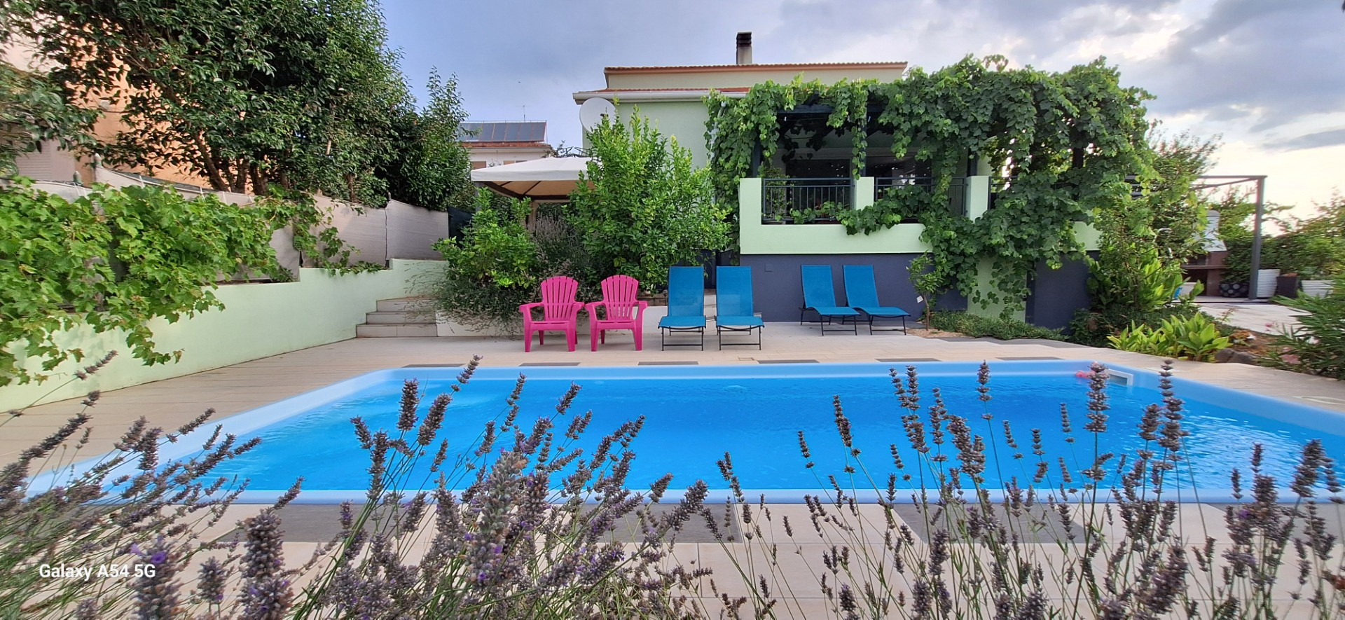 Art apartment Pula - Peaceful location, private pool and garden near the center of Pula., Art apartman Pula Pula